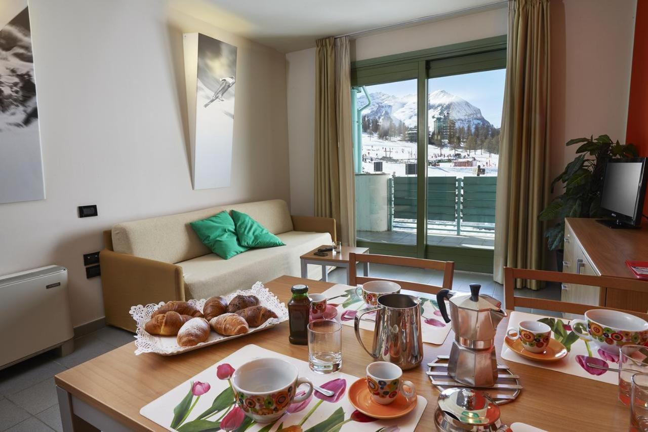 Teleo Vacanze - Villaggio Olimpico Di Colle Sestriere Exterior foto
